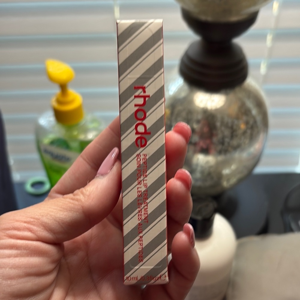 RHODE Striped Lip Treatment Packaging - Peppermint Glaze